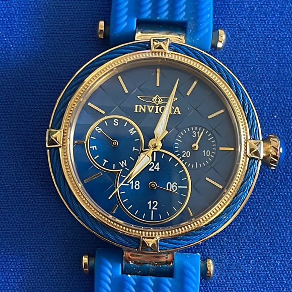 Invicta women’s watch - Picture 2 of 5